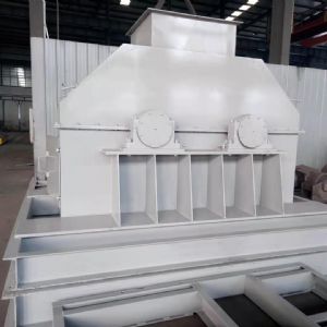 臥式粉碎機(jī)完工,準(zhǔn)備發(fā)貨